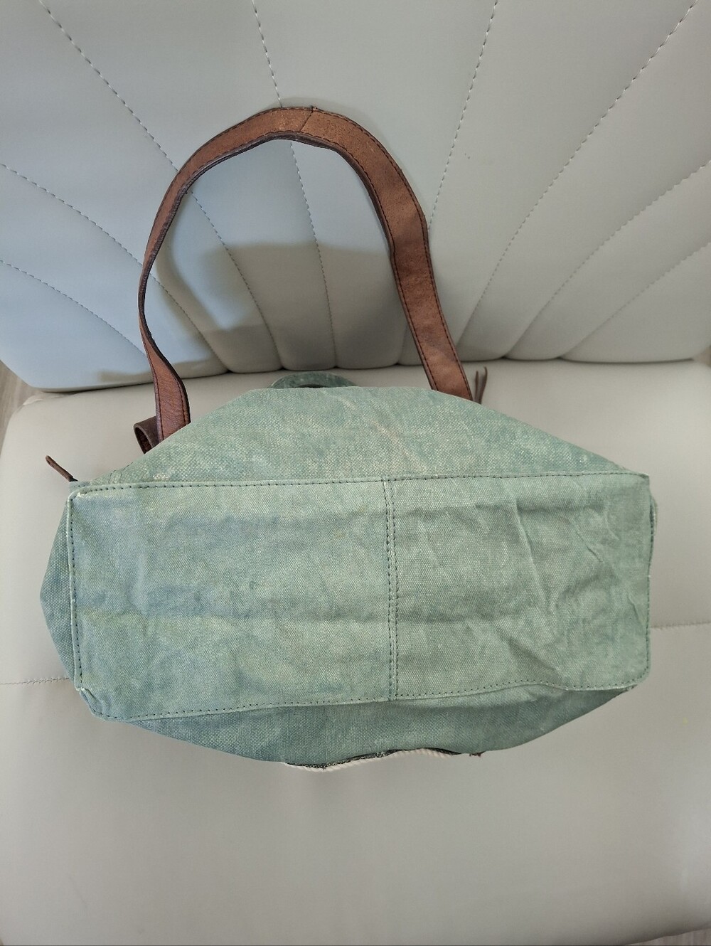 Mona B Anchor Tote Bundle Relic Wallet Oscar de la Renta Sunglasses NWT - Picture 4 of 9